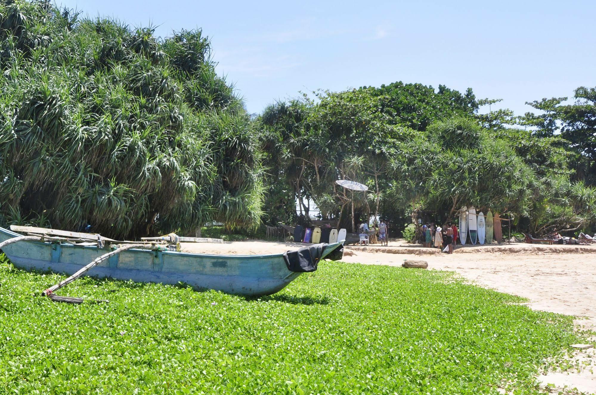 Chami Villa Bentota Esterno foto