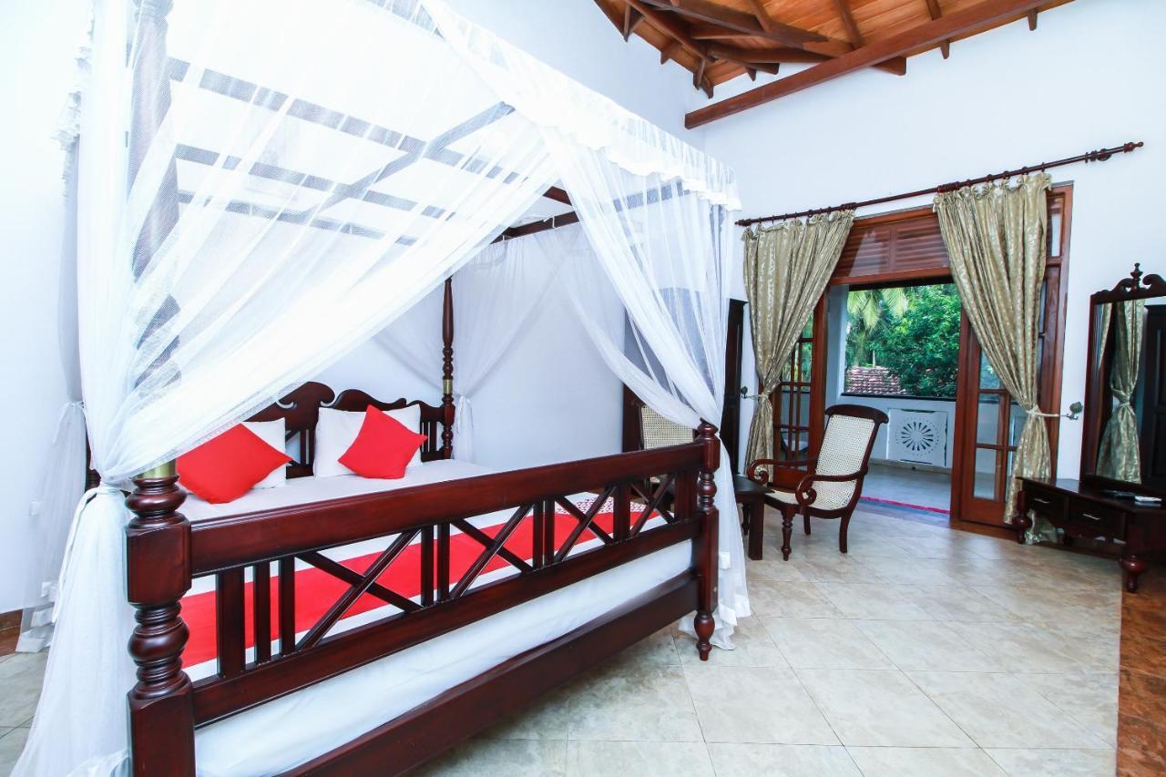 Chami Villa Bentota Esterno foto