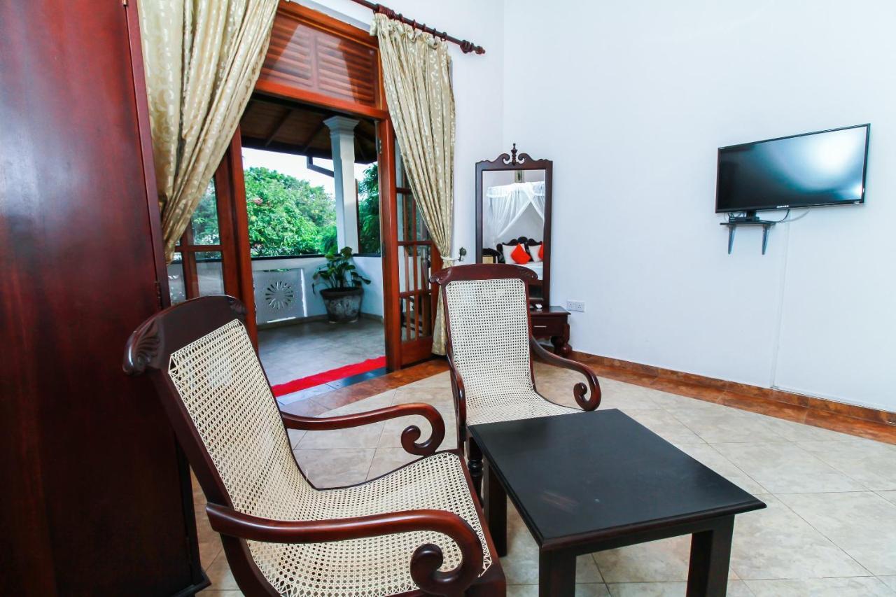 Chami Villa Bentota Esterno foto